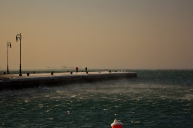 Trieste buzlu pier