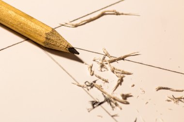 yıkanmış bir kağıda kalem