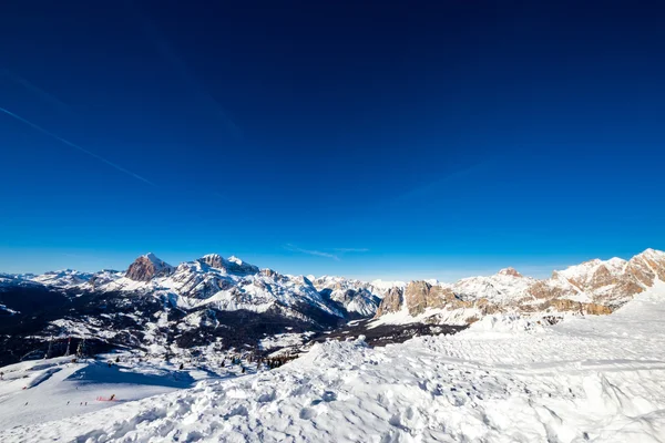 Údolí Cortiny, tofane a cristallo, z vrcholu — Stock fotografie