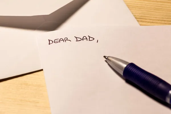 Letter to daddy — Stock Photo, Image