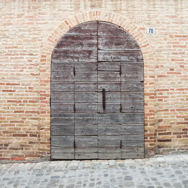 Antika dörren i Italien — Stockfoto