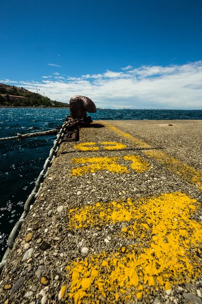 Berth on the pier of an italian little port — Stock Photo, Image