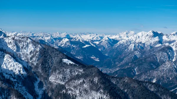 Vrcholy Tarvisia Italských Alpách — Stock fotografie