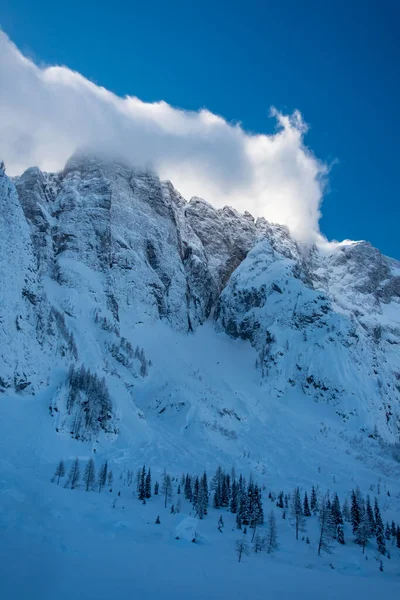 Strugova Tal Auf Dem Berg Mangart Für Ein Schönes Skivergnügen — Stockfoto