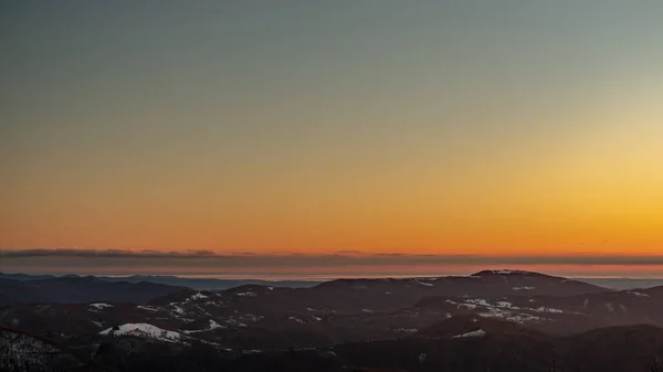 Sonnenuntergang Den Hügeln Zwischen Slowenien Und Italien Einem Eisigen Wintertag — Stockfoto