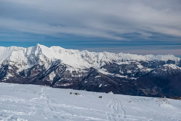 Вершине Горы Матаджур Прекрасного Катания Лыжах Провинция Удине Регион Фриули — стоковое фото