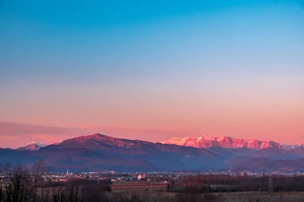 Slunce Zapadá Vinicích Friuli Venezia Giulia — Stock fotografie