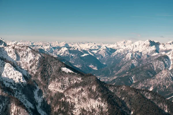 Vrcholy Tarvisia Italských Alpách — Stock fotografie