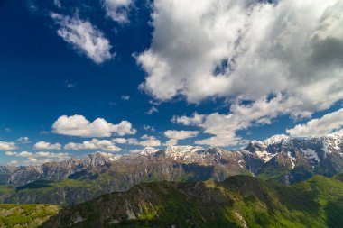 Val di Resia dağlarında güzel bir bahar günü Julian Alps, Friuli-Venezia Giulia, İtalya