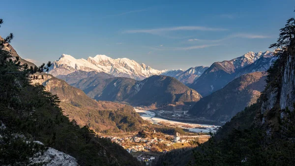 Início Primavera Nos Alpes Friuli Venezia Giulia Itália — Fotografia de Stock