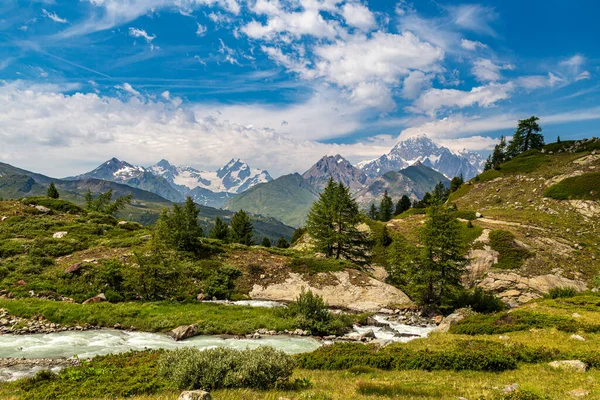 Zomer Trekking Dag Bergen Van Rutor Groep Thuile — Stockfoto