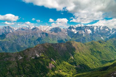 Val di Resia dağlarında güzel bir bahar günü Julian Alps, Friuli-Venezia Giulia, İtalya