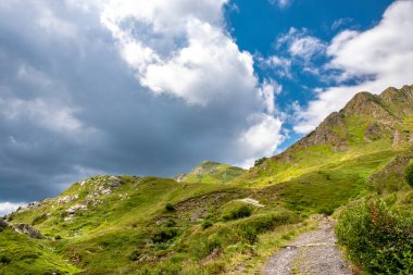 İtalya 'nın Friuli Venezia-Giulia Alplerinde yaz günü