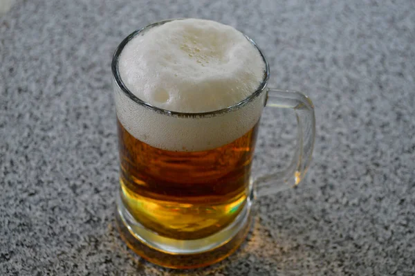 Une Bière Australienne Dans Verre Sur Table — Photo