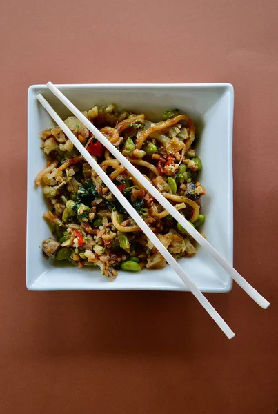 Japanese Vegetable Stir Fry Udon Noodles — Fotografia de Stock