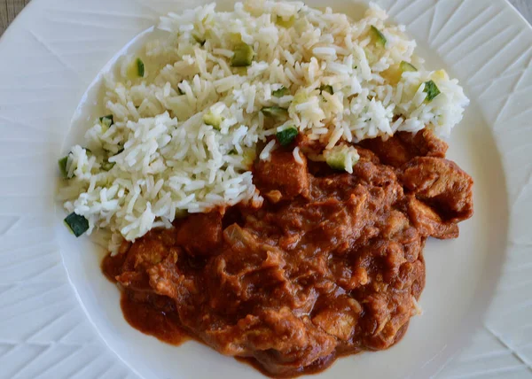 Butter Chicken Rice White Plate — Stockfoto