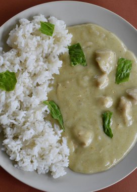 Thai green chicken curry and jasmine rice