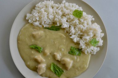Thai green chicken curry and jasmine rice