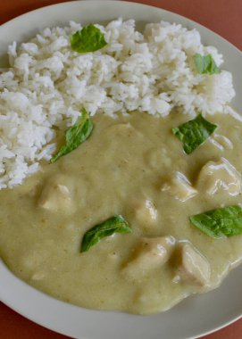 Thai green chicken curry and jasmine rice