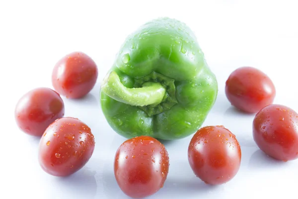 Pimientos verdes con tomates — Foto de Stock