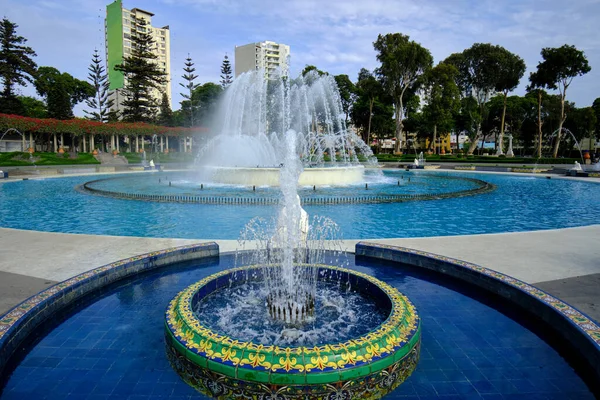 Paesaggio Piscine Nel Magico Circuito Delle Acque Lima Parco Ricreativo — Foto Stock