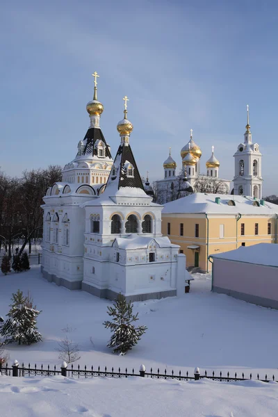 De Elizabethaanse kerk in dmitrov het kremlin. — Stockfoto