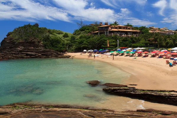 Kleiner ruhiger strand ferradurinha in buzios, brasilien — Stockfoto