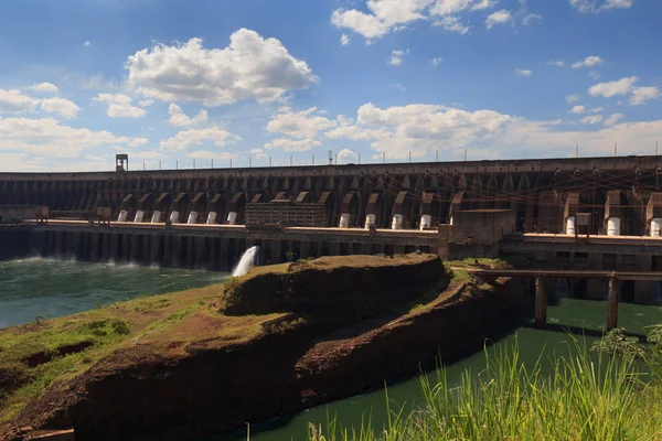 Itaipudam sluiten, Brazilië, paraguay — Stockfoto