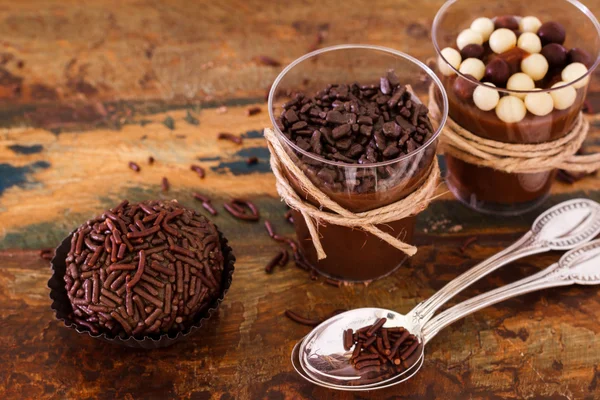 Brigadeiro de truffe au chocolat brésilien en verre — Photo