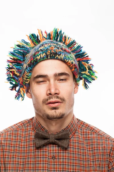 Komik bir adam yüzünde bir duygu ile portresi — Stok fotoğraf