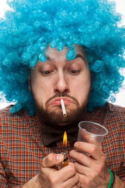 Retrato engraçado de um homem com emoção no rosto — Fotografia de Stock