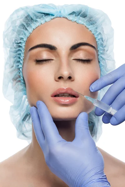 Kosmetická botox injekce na tváři hezká žena — Stock fotografie