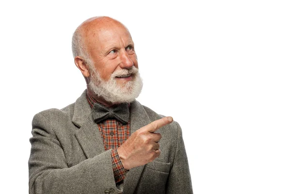 Velho com uma barba grande e um sorriso — Fotografia de Stock