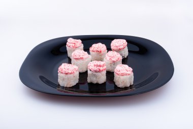 iştah açıcı suşi karanlık plaka