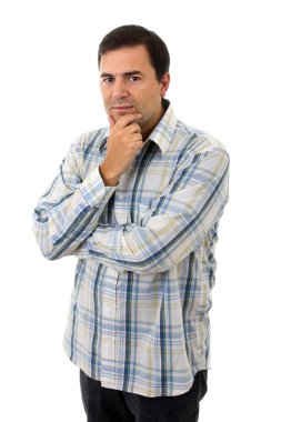 Genç, sıradan bir adam portresi, beyaz üzerinde izole edilmiş.