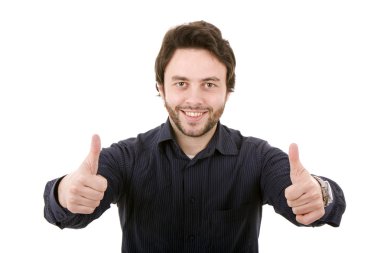 Genç casual adam beyaz bir arka plan üzerinde başparmak yukarı