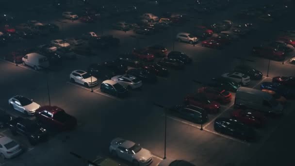 Carros Noite Estacionamento Vista Aérea Estacionamento Noturno Parque Estacionamento Livre — Vídeo de Stock