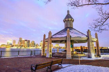 east boston pier park Downtown boston manzarası