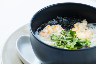 karides ile haşlanmış pirinç 