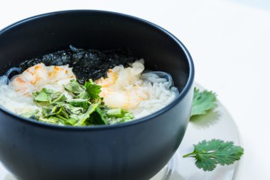 karides ile haşlanmış pirinç 