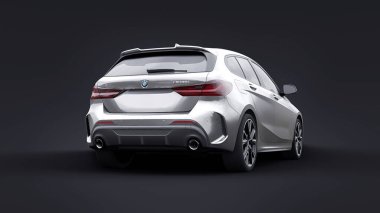 Tula, Rusya. 9 Ocak 2022: BMW M135i XDrive. Gri araba siyah arka planda izole edilmiş. 3d oluşturma.