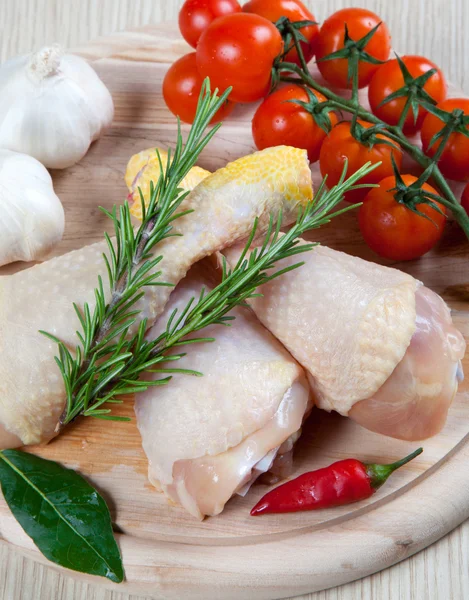 sebzeler çiğ tavuk uyluk - raw - tavuk