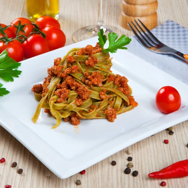 Noodels with meat sauce — Stock Photo, Image