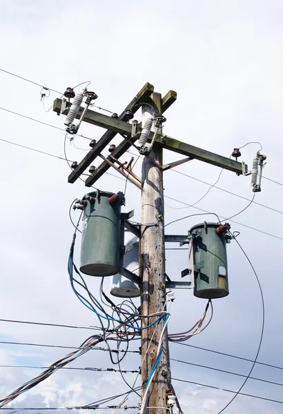 Elektromos meghajtású pillér az amerikai város — Stock Fotó