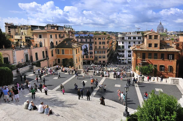 Tourists on square — Stock Photo, Image