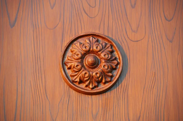 Wood joinery flower in circle work — Stock Photo, Image