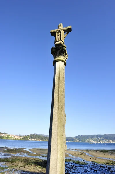 Religiöses Granitdenkmal — Stockfoto