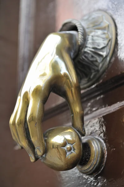 Hand luxe deur knocker — Stockfoto