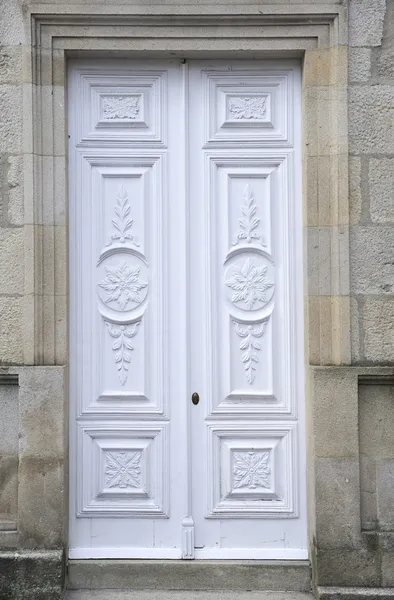 Porta branca de madeira — Fotografia de Stock