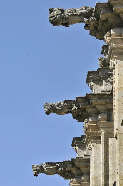 Gotiska granit gargoyles — Stockfoto